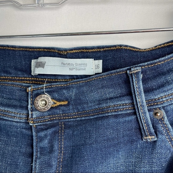 Levi’s Perfectly Slimming 512 Bootcut Jeans 16 - Picture 4 of 8